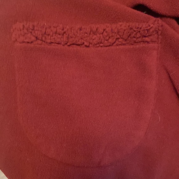 Cape - Picture 5 of 5